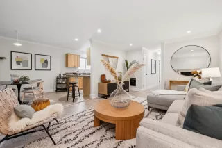 Photo #6: 41122334 Listing