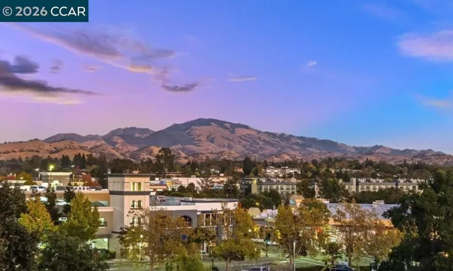 MLS: 41122335 Condo For Sale