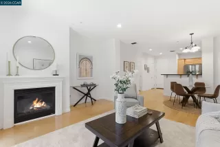 Photo #6: 41122372 Listing