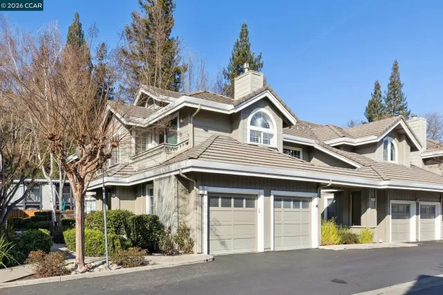 MLS: 41122387 Condo For Sale