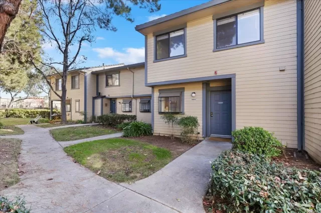 MLS: 41122413 Condo For Sale