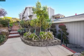 Photo #3: 41122443 Listing