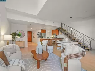 Photo #1: 41122463 Listing