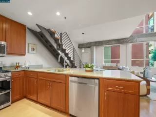 Photo #6: 41122463 Listing