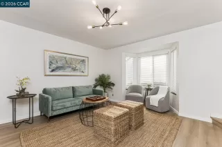 Photo #2: 41122484 Listing