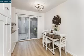 Photo #5: 41122484 Listing