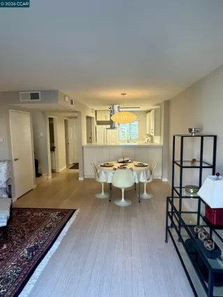 Photo #4: 41122493 Listing 