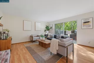 Photo #4: 41122501 Listing 