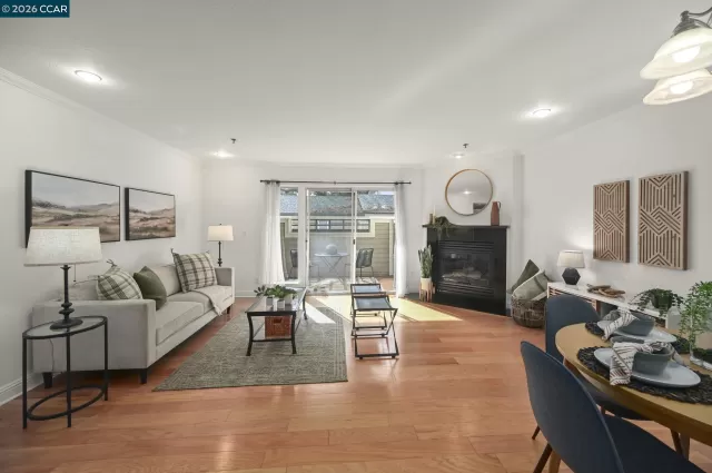 MLS: 41122590 Condo For Sale