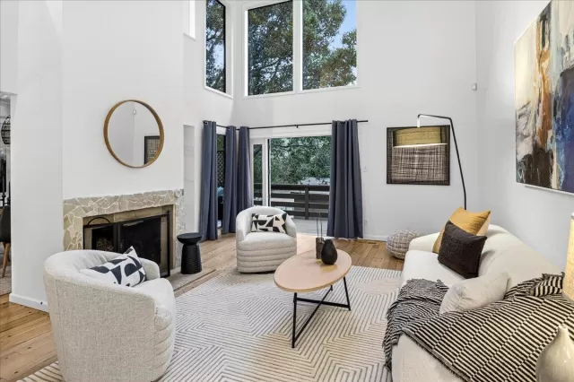 MLS: 41122591 Condo For Sale