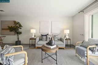 Photo #3: 41122592 Listing