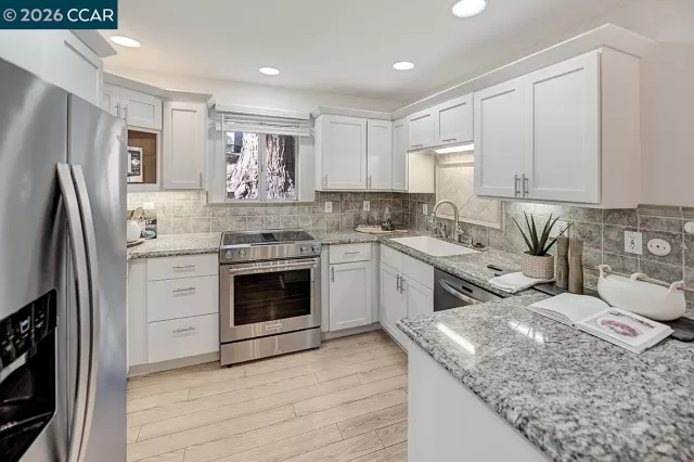 MLS: 41122671 Condo For Sale