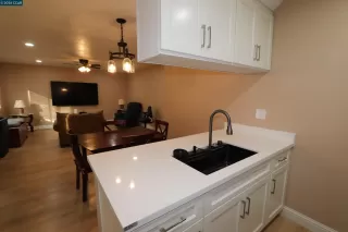 Photo #3: 41122673 Listing