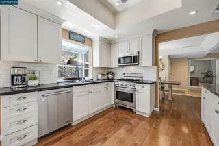 Photo #2: 41122713 Listing 