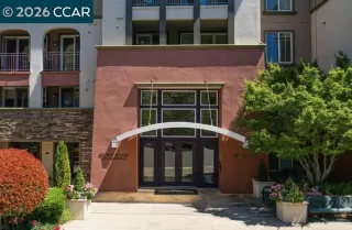 More Details about MLS # 41122743 : 1800 ALMA AVE # 402