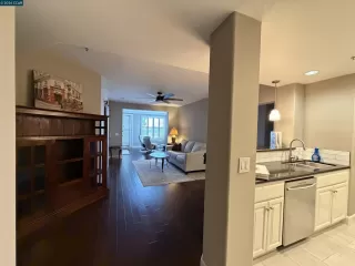 Photo #2: 41122743 Listing 