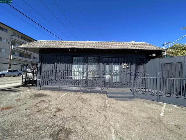 MLS: 41122780 Condo For Sale