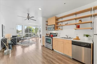 Photo #3: 41122790 Listing 