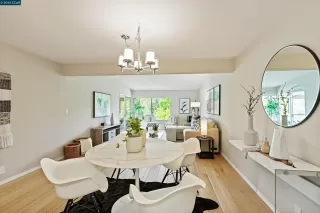 Photo #5: 41122806 Listing