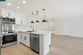 Photo #3: 41122807 Listing 