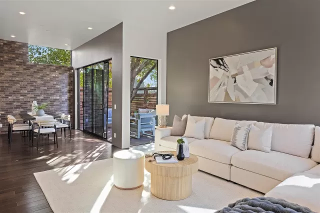 MLS: 41123081 Condo For Sale