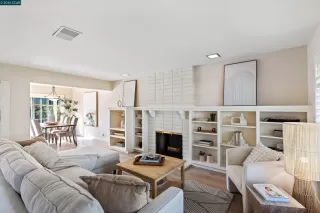 Photo #2: 41123256 Listing 