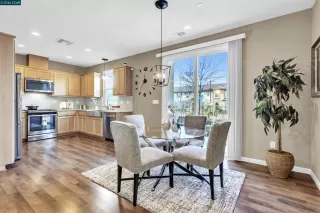 Photo #4: 41123321 Listing 