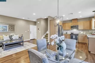 Photo #5: 41123321 Listing 