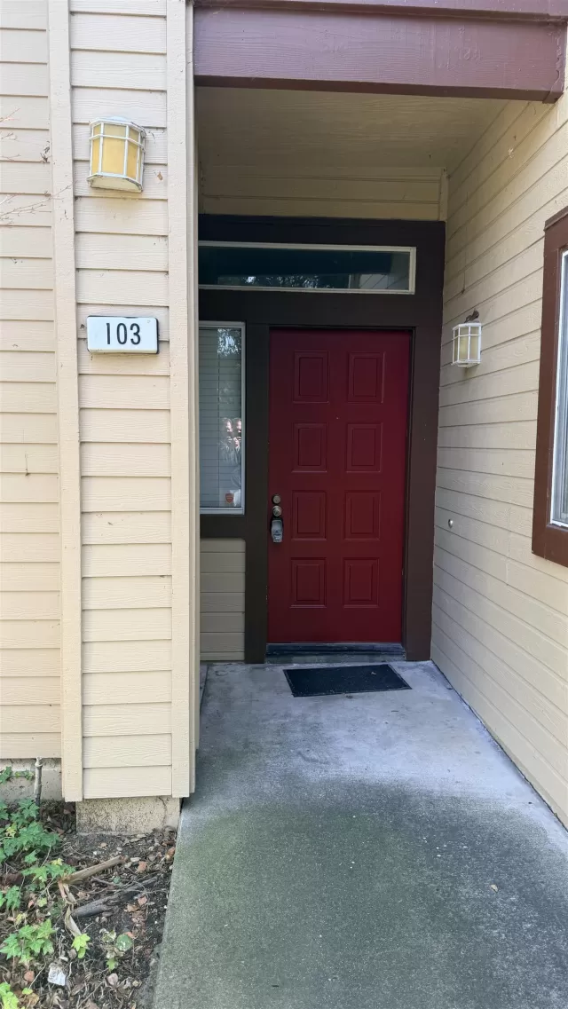 MLS: 41123501 Condo For Sale