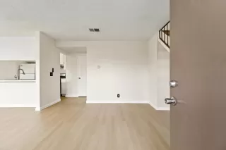 Photo #2: 41123556 Listing 