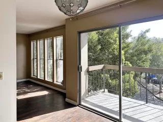 Photo #2: 41123566 Listing