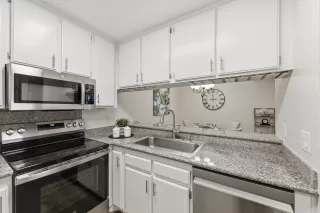 Photo #6: 41123669 Listing 