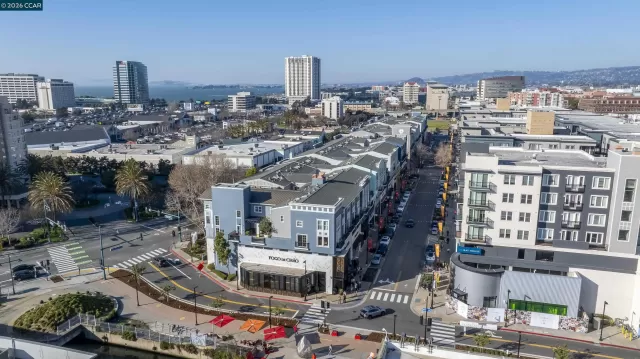 MLS: 41123807 Condo For Sale