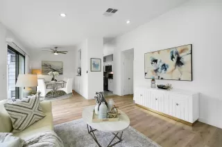 Photo #6: 41123830 Listing 