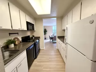 Photo #2: 41123984 Listing