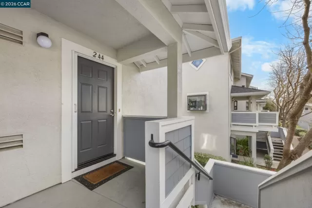 MLS: 41123995 Condo For Sale