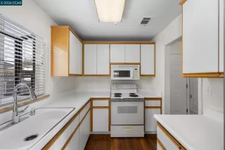 Photo #2: 41123995 Listing