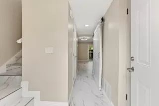 Photo #4: 41124000 Listing