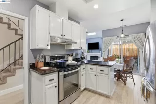 Photo #4: 41124009 Listing 