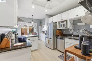 Photo #5: 41124009 Listing 