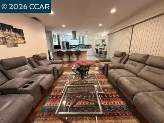 Photo #1: 41124137 Listing 