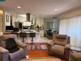 Photo #4: 41124137 Listing 