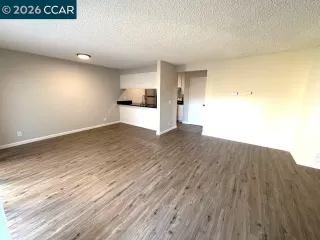 Photo #4: 41124171 Listing