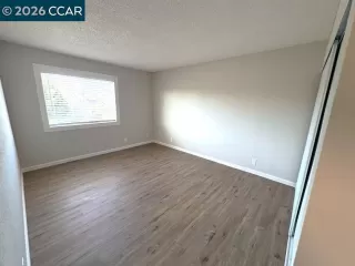 Photo #6: 41124171 Listing