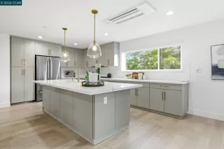 Photo #6: 41124212 Listing