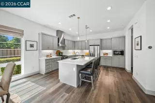 Photo #5: 41124316 Listing 