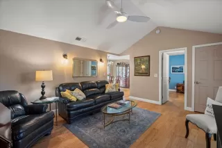 Photo #3: 41124340 Listing 