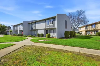 Photo #2: 41124371 Listing