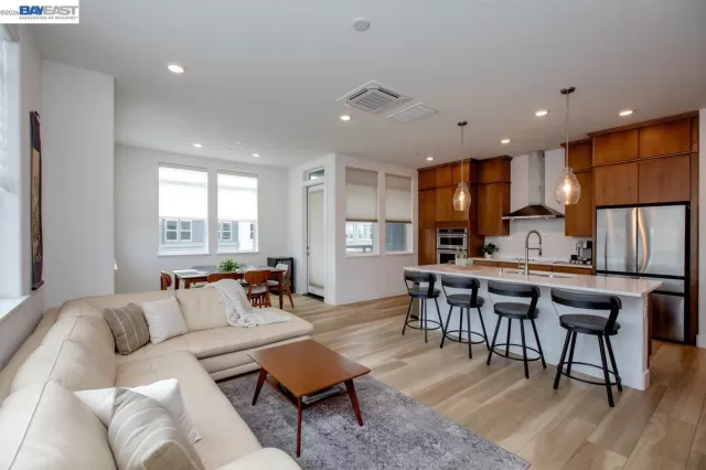 MLS: 41124400 Condo For Sale