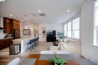 Photo #5: 41124400 Listing 